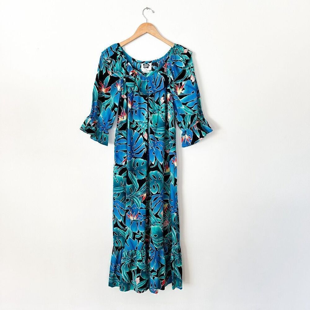 Hilo Hattie Women’s Vintage Hawaiian Muumuu Bird of Paradise Floral Ruffle Maxi